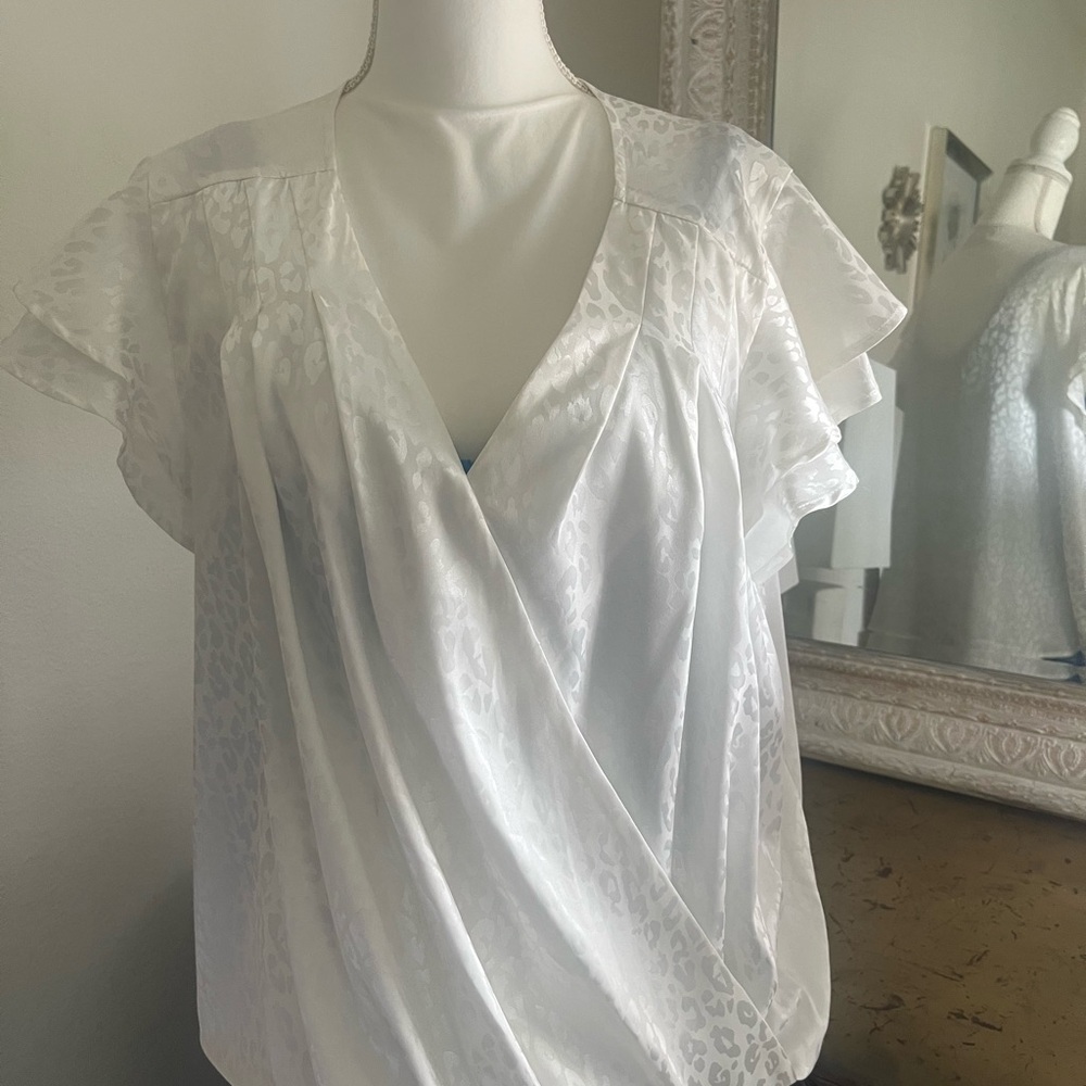 Elegant Lightwt Off White Ha Ha Blouson Blouse Sz L